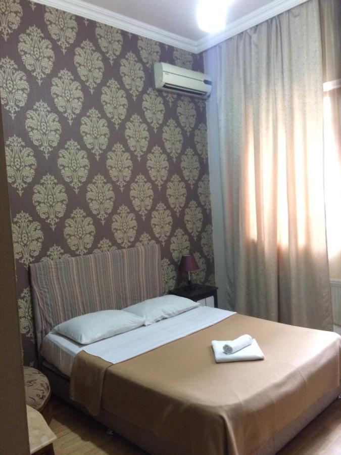 Hotel Albatros Batumi Exterior foto